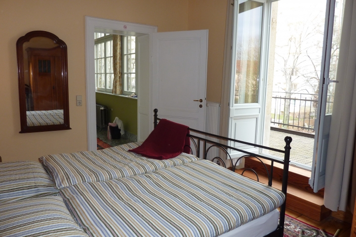 Schlafzimmer mit Balkon Foto 7