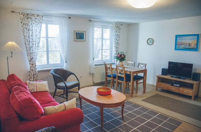 Gutshaus Neuhof &middot; JURI