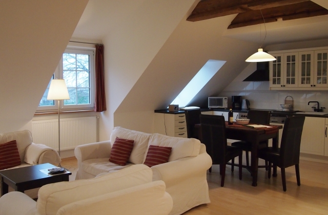 Gut Rattelvitz mit Sauna &middot; Galerie E MITTE