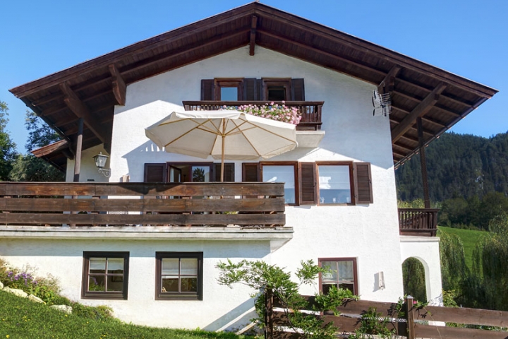 Landhaus am Golfplatz Ferienwohnung in Reit im Winkl Frau Lange