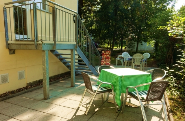 Campus Apartments &middot; Ernst