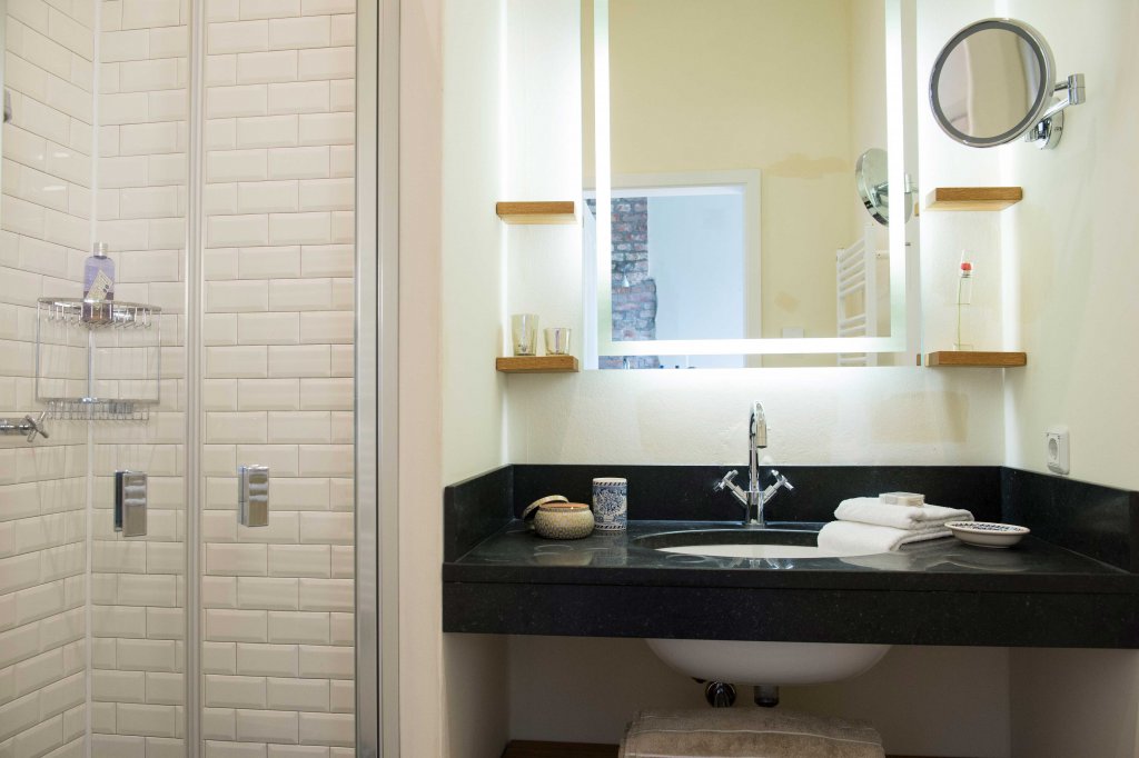 Remise Schloss Stolpe Appartements | Ferienwohnung in Stolpe - Herr